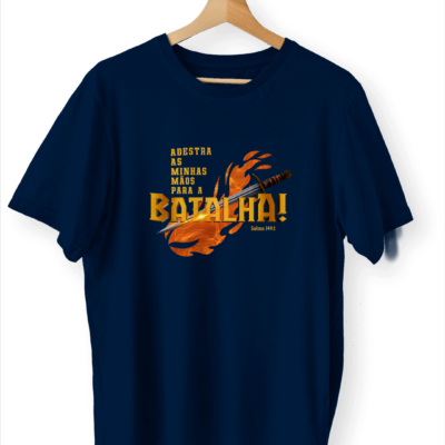 Camiseta Adestra as minhas mãos para a batalha